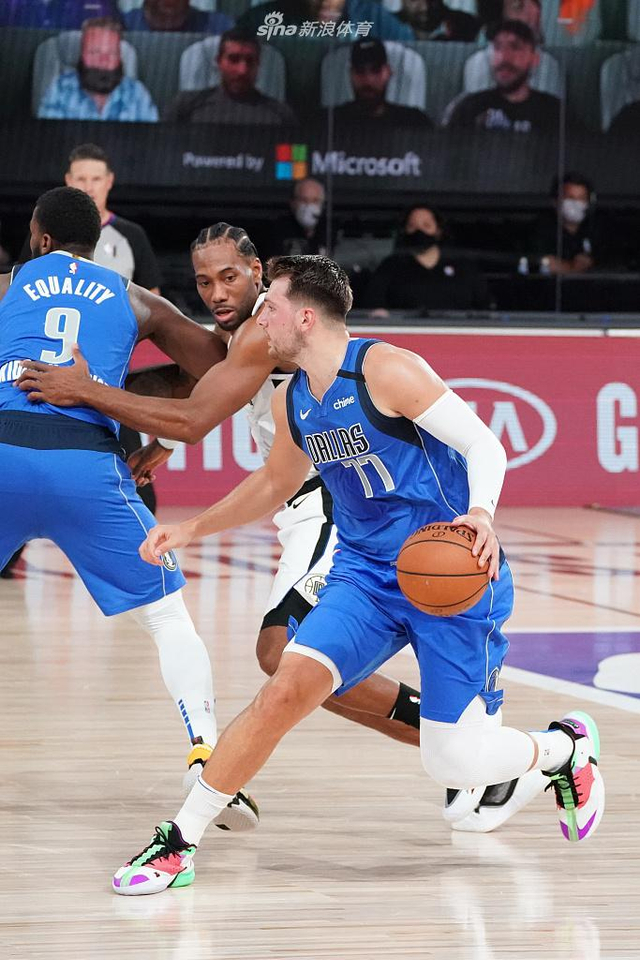 在职业足球 在职业足球