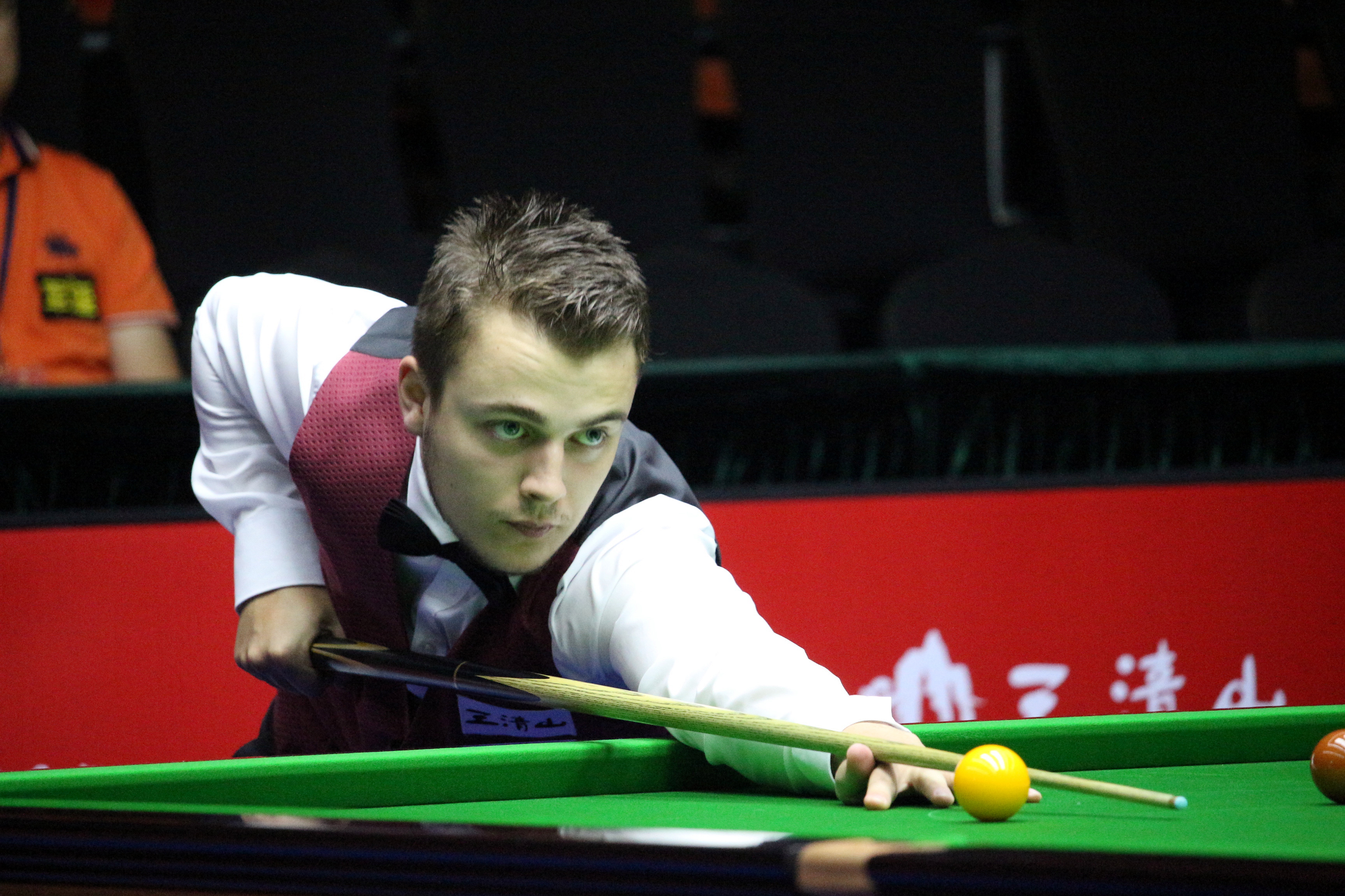 阿尔瓦雷斯 阿尔瓦雷斯