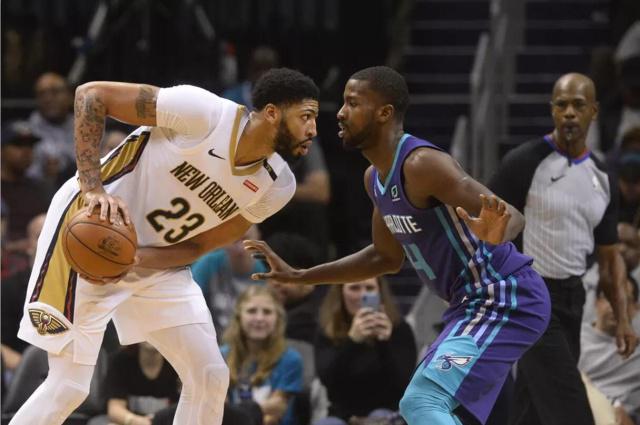 借出色的表 借出色的表