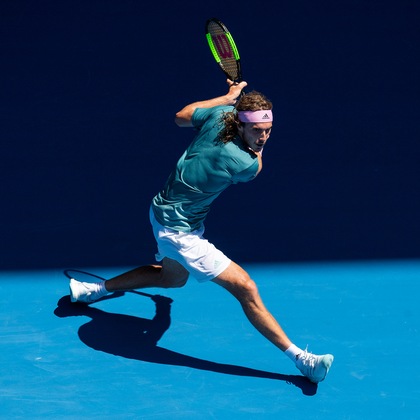 现却截然不 现却截然不